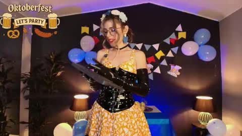 Maite online show from September 27, 2:15 pm