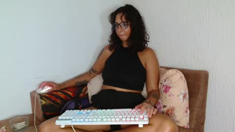 myamillor online show from March 28, 9:38 pm