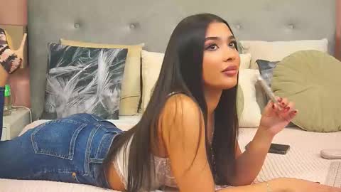 MyaMuse online show from January 17, 6:39 pm