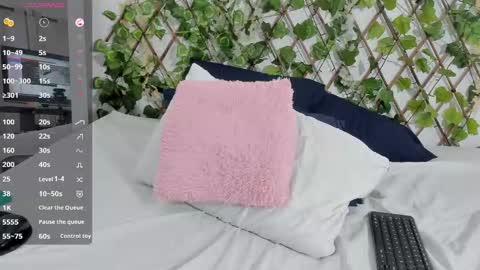 Samanta  online show from September 19, 3:38 pm