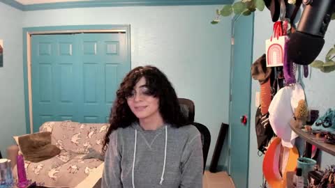 Grace online show from April 4, 4:03 pm