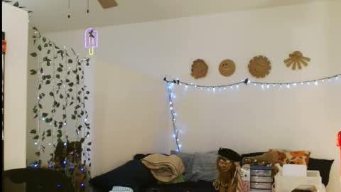 LA MARIPOSA DE MARICOPA online show from March 5, 4:02 am