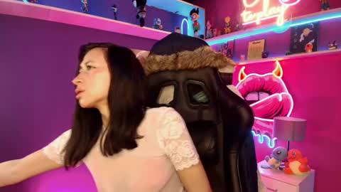 Milly Cute online show from February 12, 4:27 am