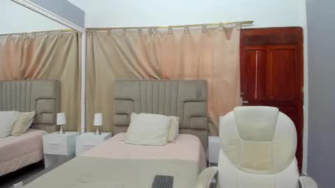 Myers   online show from February 21, 3:10 pm