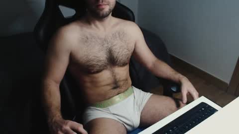 Snapshot of myhairymacho chatting on March 1, 2:23 pm Juan  OF  myhairymacho online show from March 1, 2:23 pm