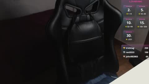 Snapshot of myhairymacho chatting on March 5, 3:51 am Juan  OF  myhairymacho online show from March 5, 3:51 am