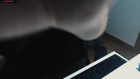 Snapshot of myhairymacho chatting on March 3, 1:21 am Juan  OF  myhairymacho online show from March 3, 1:21 am