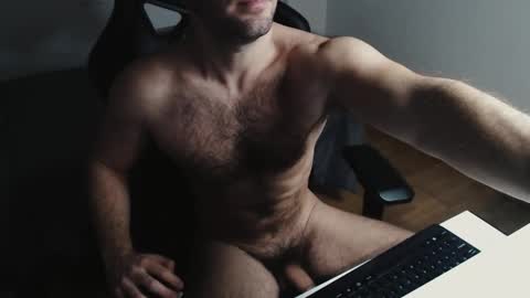 Snapshot of myhairymacho chatting on February 25, 10:59 am Juan  OF  myhairymacho online show from February 25, 10:59 am