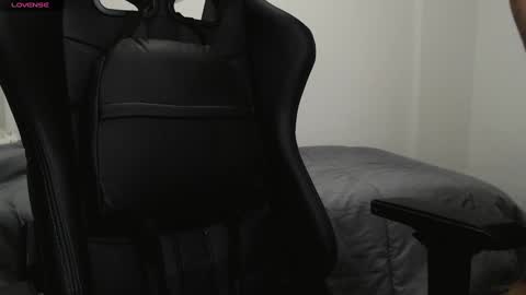 Snapshot of myhairymacho chatting on January 11, 2:04 pm Juan  OF  myhairymacho online show from January 11, 2:04 pm