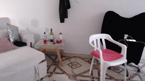 Snapshot of myrnasexxx chatting on January 24, 12:10 pm Myrna Sessions online show from January 24, 12:10 pm