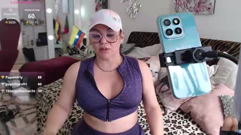 Snapshot of myrnasexxx chatting on September 16, 8:01 pm Myrna Sessions online show from September 16, 8:01 pm