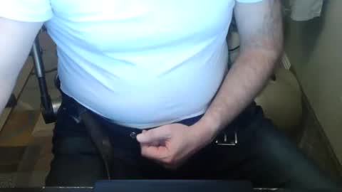 Just hanging out - No pressure online show from May 29, 4:10 am