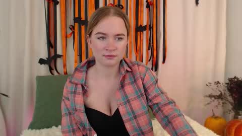 Snapshot of mystic_barbie chatting on October 29, 2:57 am Barbie online show from October 29, 2:57 am