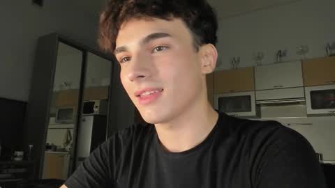 Snapshot of mystic_evan chatting on September 25, 12:17 am Evan Brown online show from September 25, 12:17 am