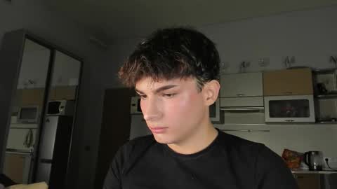 Snapshot of mystic_evan chatting on September 29, 10:53 pm Evan Brown online show from September 29, 10:53 pm
