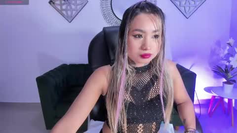 mystic_nova_ online show from April 15, 11:35 am