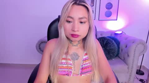 mystic_nova_ online show from March 3, 11:28 am