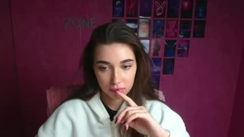 Amelia online show from February 24, 12:30 pm