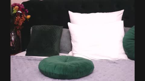 MystiqueRosee online show from February 24, 11:19 pm