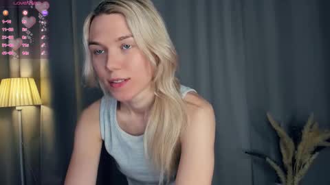 Olivia or just olive online show from December 15, 8:05 pm