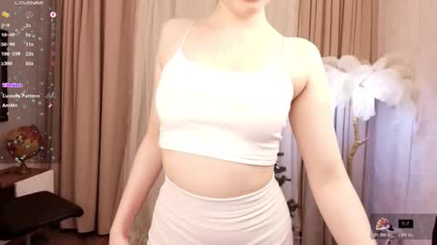 Eva  online show from December 17, 3:13 am