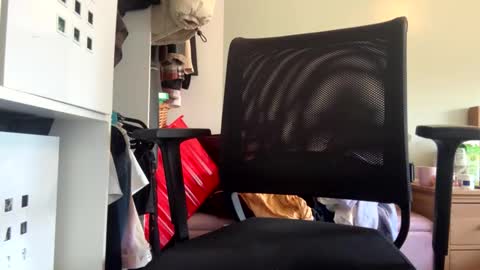 n0facen0case1 online show from March 4, 12:57 pm