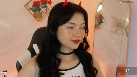 Snapshot of naamah_b chatting on October 11, 3:26 pm naamah_b online show from October 11, 3:26 pm