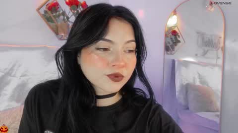 Snapshot of naamah_b chatting on October 20, 2:00 pm naamah_b online show from October 20, 2:00 pm