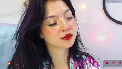 Snapshot of naamah_b chatting on February 6, 4:58 pm naamah_b online show from February 6, 4:58 pm