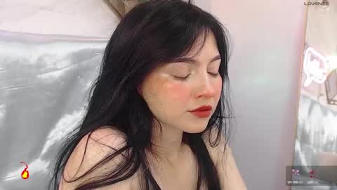 Snapshot of naamah_b chatting on February 25, 2:15 pm naamah_b online show from February 25, 2:15 pm