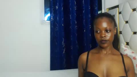 Snapshot of naano249 chatting on February 9, 9:39 pm Zay online show from February 9, 9:39 pm