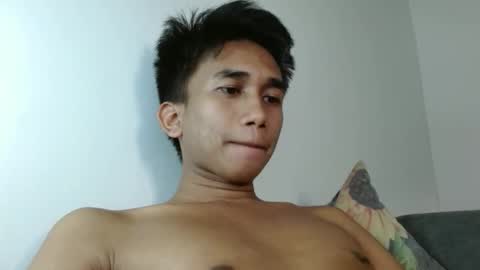 nachos072800 online show from March 17, 5:45 am