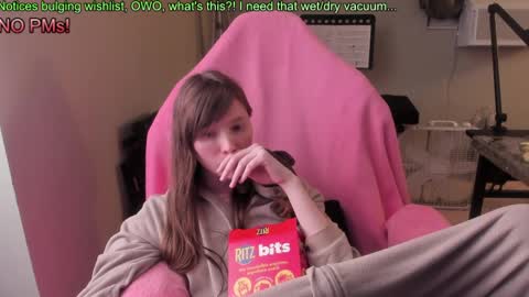 Natalie Marlo online show from April 6, 10:05 am