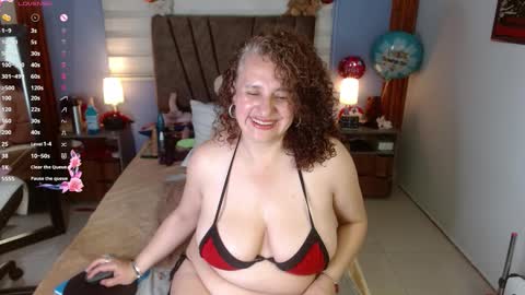 nadia_84 online show from February 27, 7:39 pm
