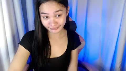 nadiestar online show from March 20, 12:59 am