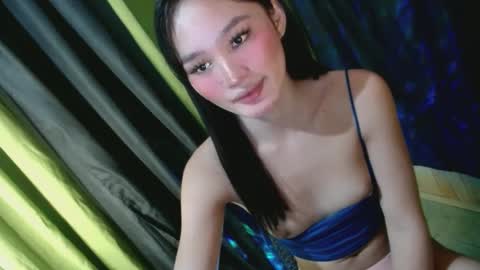 nadiestar online show from January 27, 4:30 am