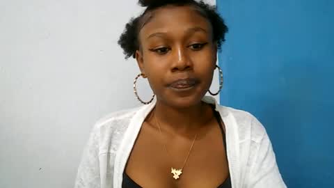 nah296652 online show from June 30, 12:04 pm