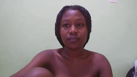 nah296652 online show from May 9, 12:00 pm