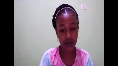 nah296652 online show from April 2, 6:48 pm