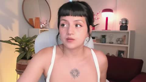 Nahia INDEPENDENT MODEL P online show from February 6, 10:56 pm