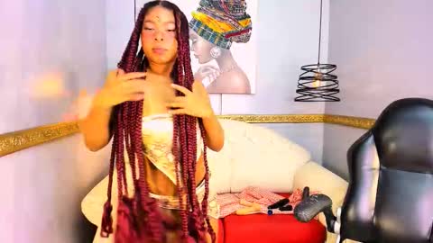 Nahomy online show from October 30, 2:01 am