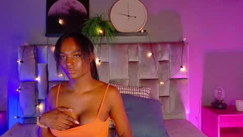 Snapshot of nahomicampbell_ chatting on October 8, 7:42 pm VICTORIA online show from October 8, 7:42 pm