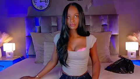 Snapshot of nahomicampbell_ chatting on September 9, 7:47 pm VICTORIA online show from September 9, 7:47 pm