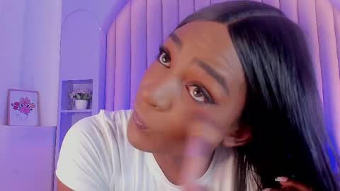 Snapshot of nahomicampbell_ chatting on March 3, 7:39 pm VICTORIA online show from March 3, 7:39 pm