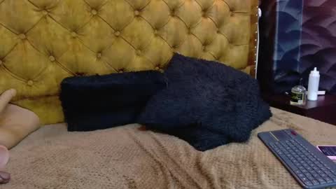 Nahomi online show from November 14, 5:20 am