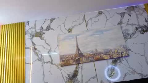 nahomy_smith23_aws online show from December 5, 1:05 am