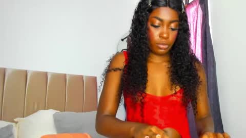 Lorena online show from May 4, 6:25 pm