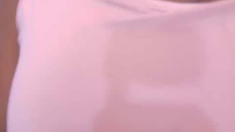 naiaramasson_ online show from November 4, 12:17 pm