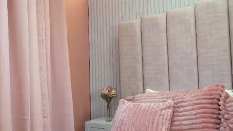 Naira  online show from July 13, 7:06 pm