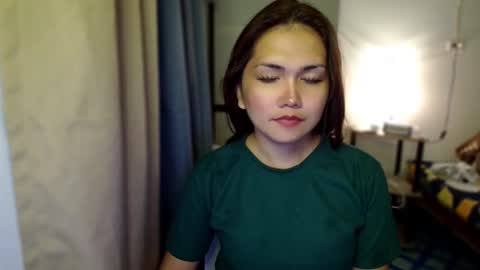 Snapshot of naisha143 chatting on September 21, 4:38 am MARY MAE online show from September 21, 4:38 am